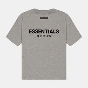 Handla Fear of God Essentials "Dark Oatmeal" Tee (SS22) online | Smidigt och enkelt på nätet - Merchsweden |