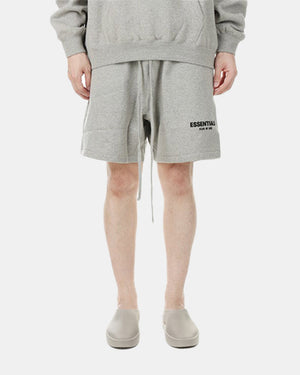 Handla Fear of God Essentials "Dark Oatmeal" Sweatshorts (SS22) online | Smidigt och enkelt på nätet - Merchsweden |