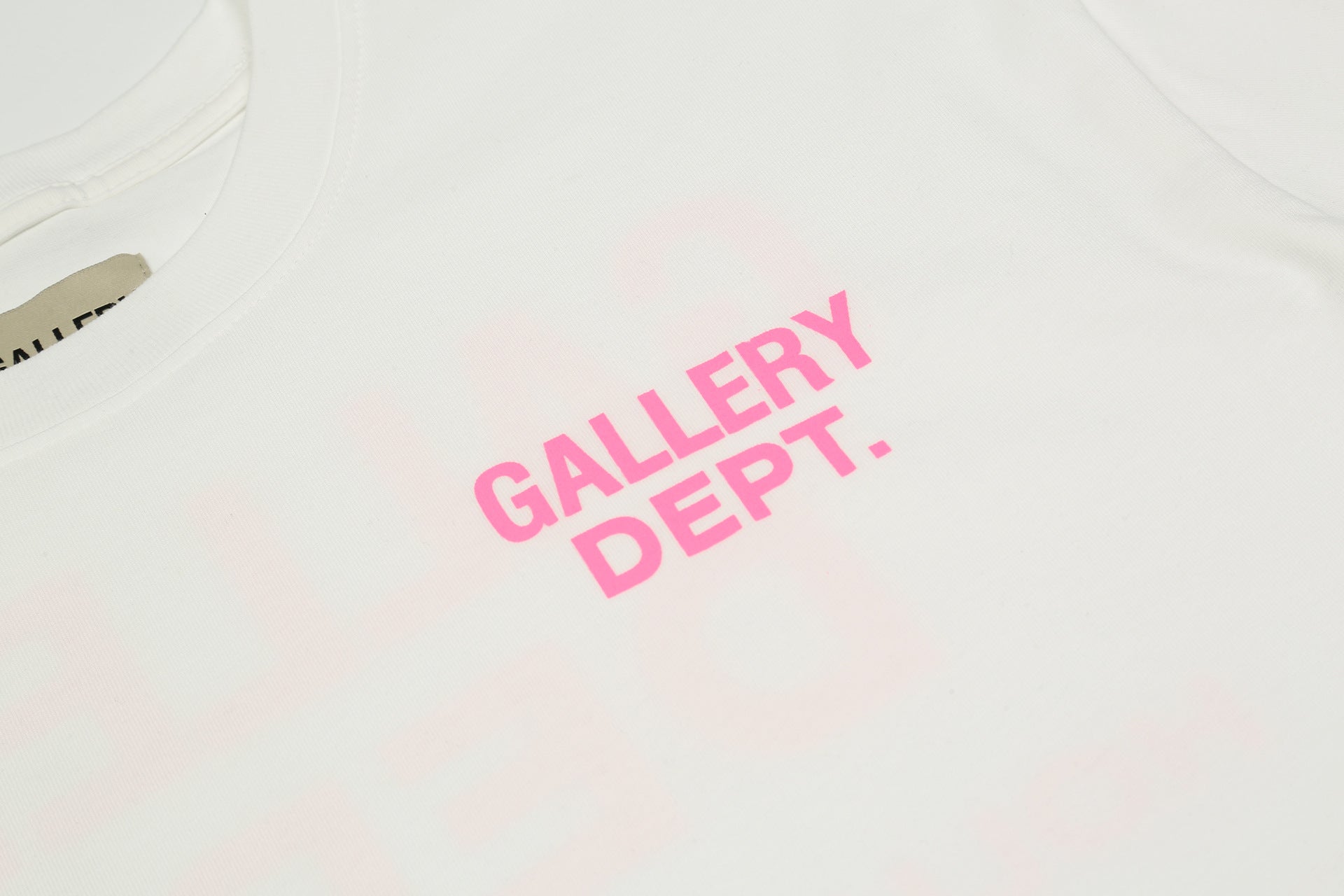 Gallery Dept Pink printed T-shirt